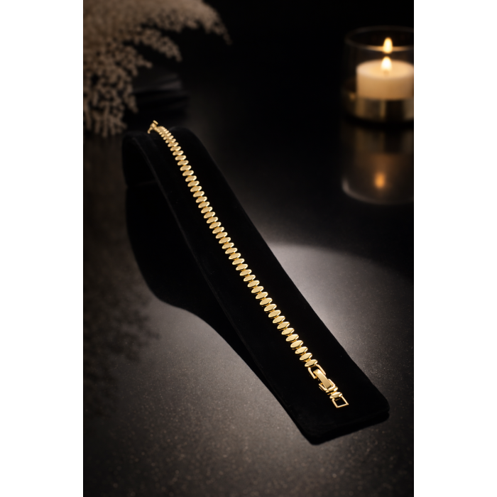 NOX Gücün ve Estetiğin Altın Işıltısı